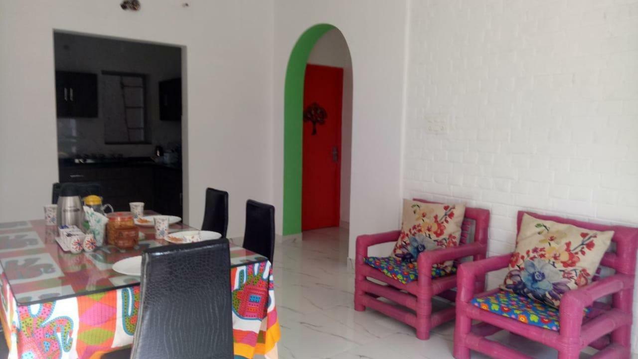 Coral Country Homestay อัครา ภายนอก รูปภาพ